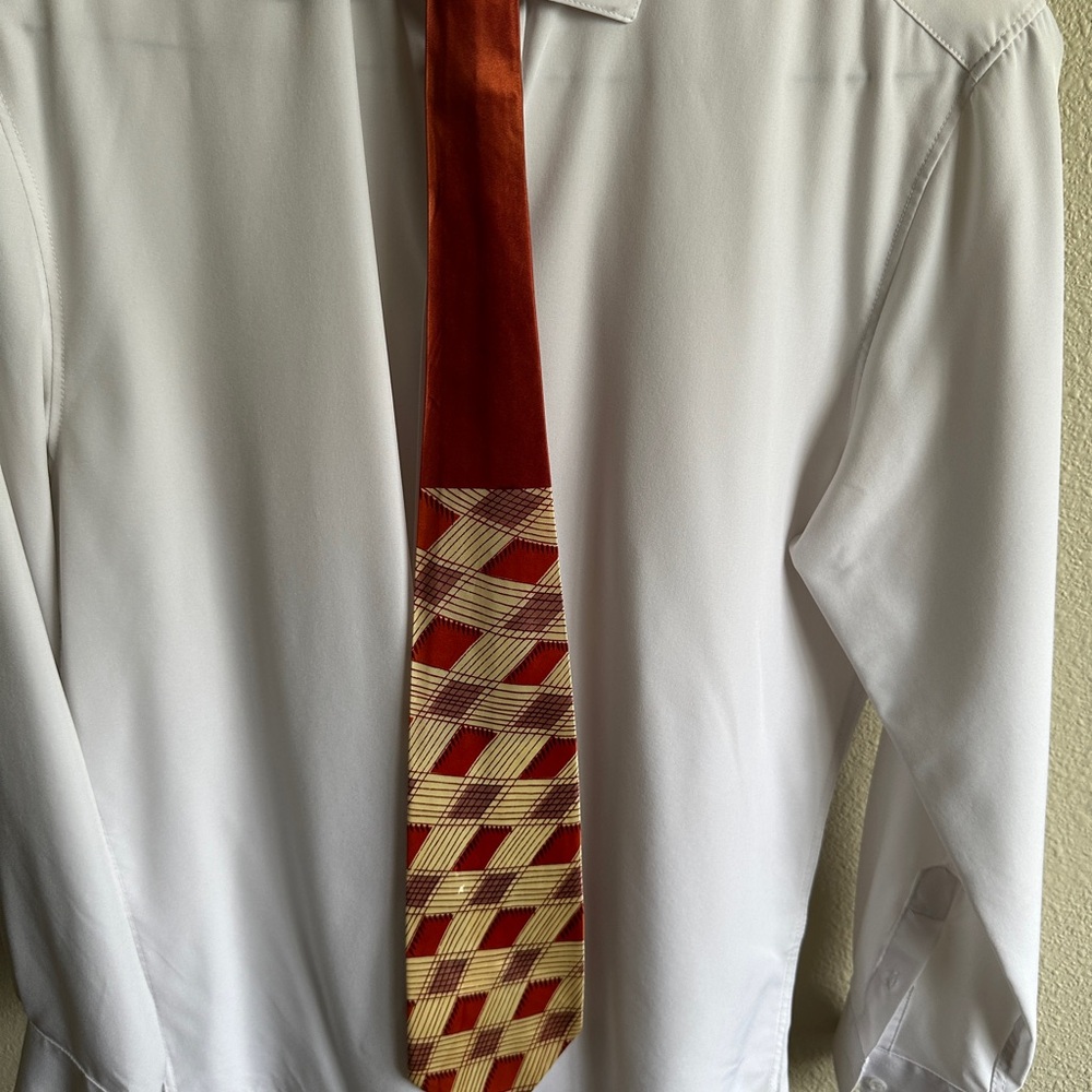 Classic 1960s Red and Cream Pattern Tie
